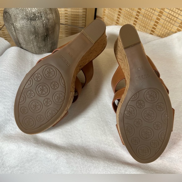 Guess “Eadra” Wedges, Size: 9.5 👡 - Picture 6 of 7